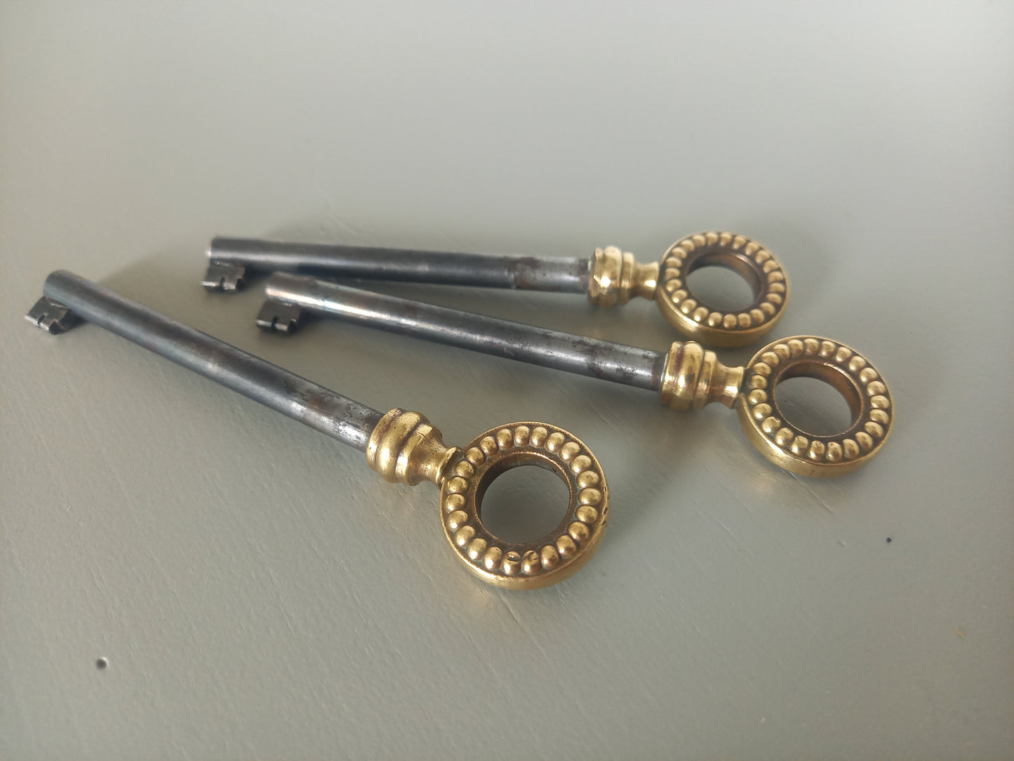 Commode galbée Louis XVI