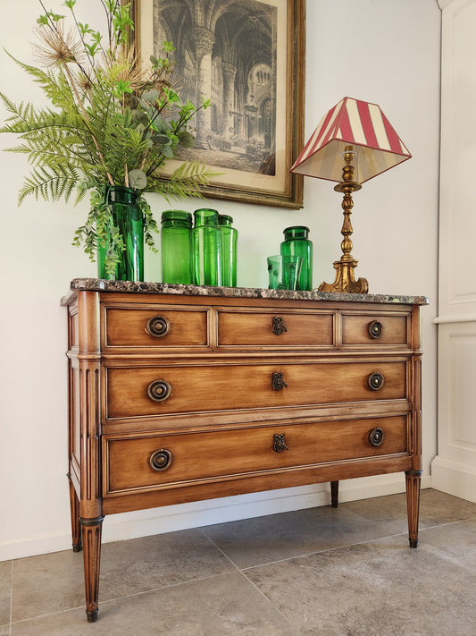 Commode Louis XVI, marbre Brèche Nouvelle, bronze.