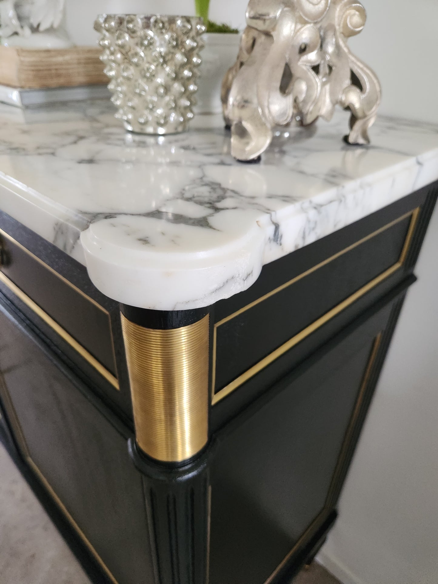 Buffet Louis XVI, marbre de Carrare