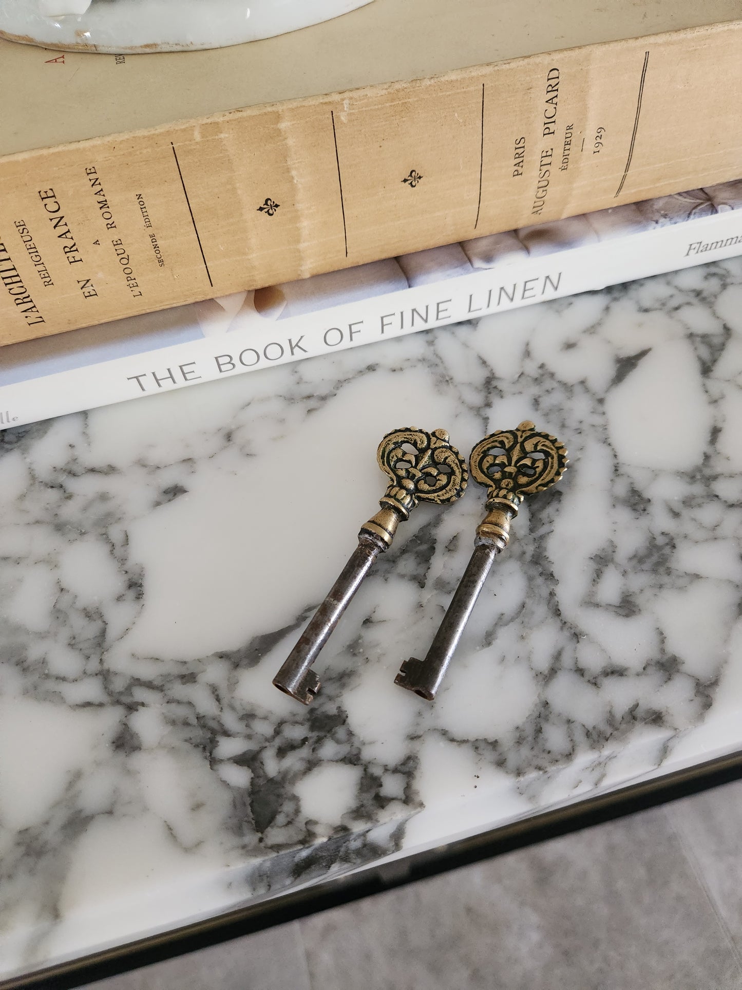 Buffet Louis XVI, marbre de Carrare