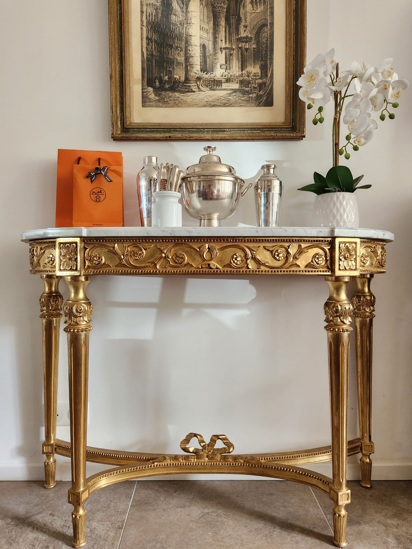 Console bois doré, marbre de Carrare, Louis XVI.