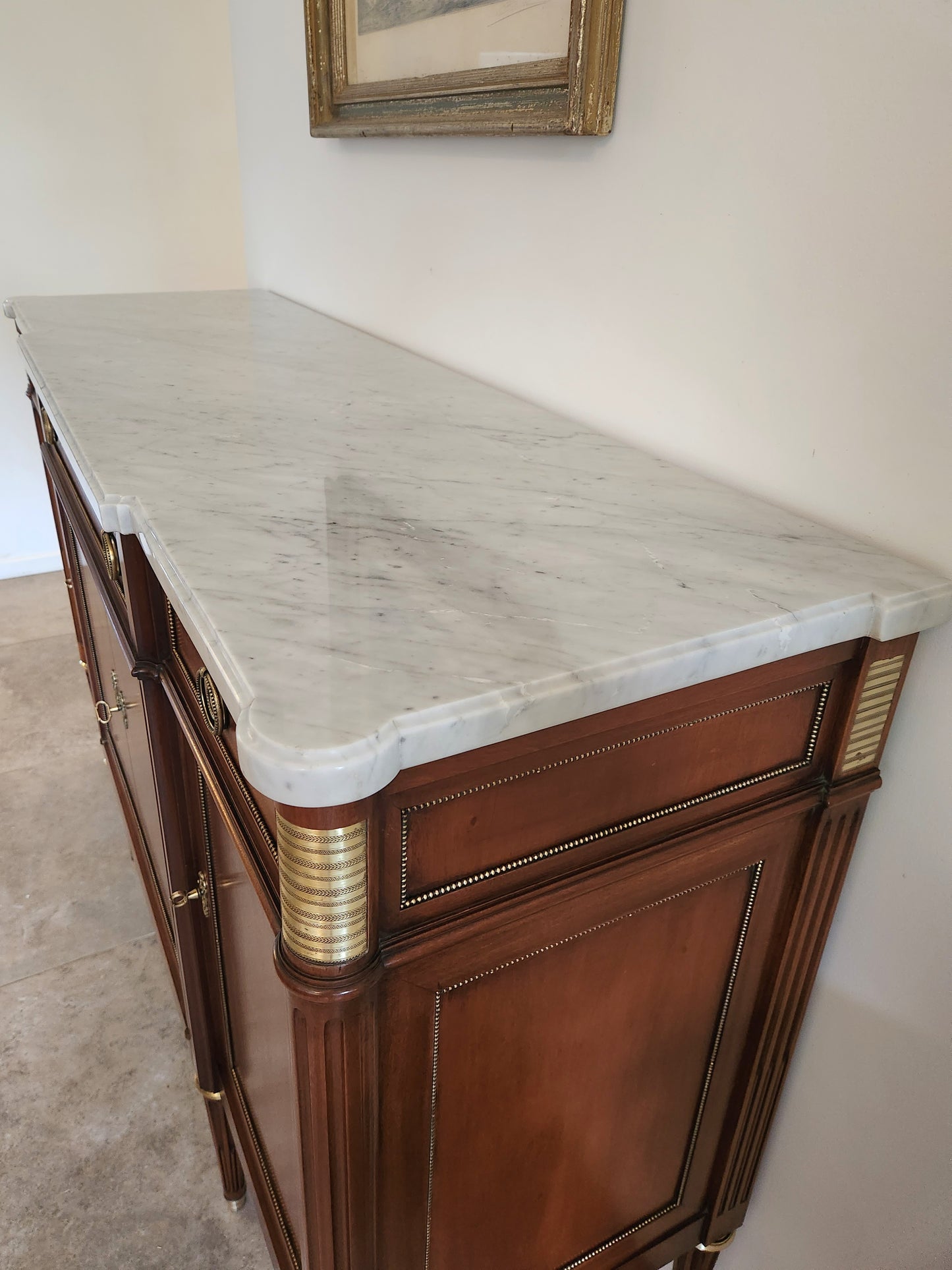 Buffet ancien Louis XVI, marbre de Carrare et Bronze.