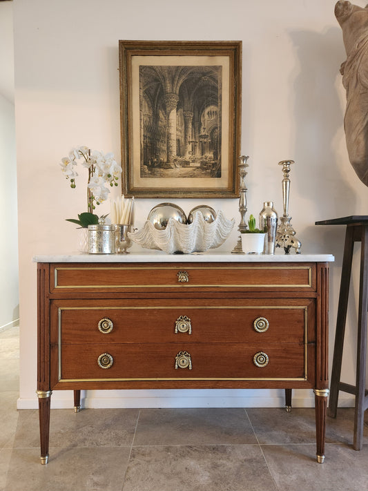Commode Louis XVI, marbre de Carrare