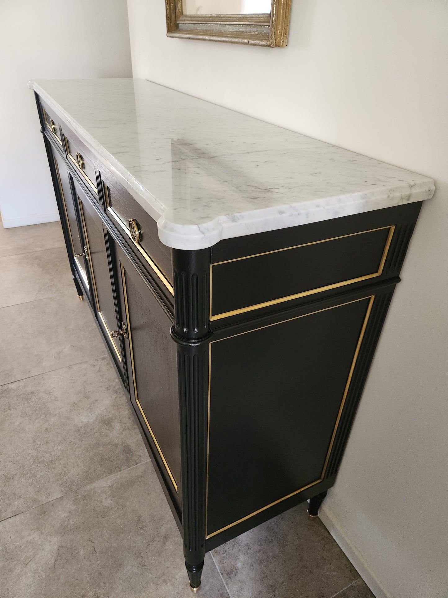 Buffet Louis XVI, marbre de Carrare, bronze & laiton