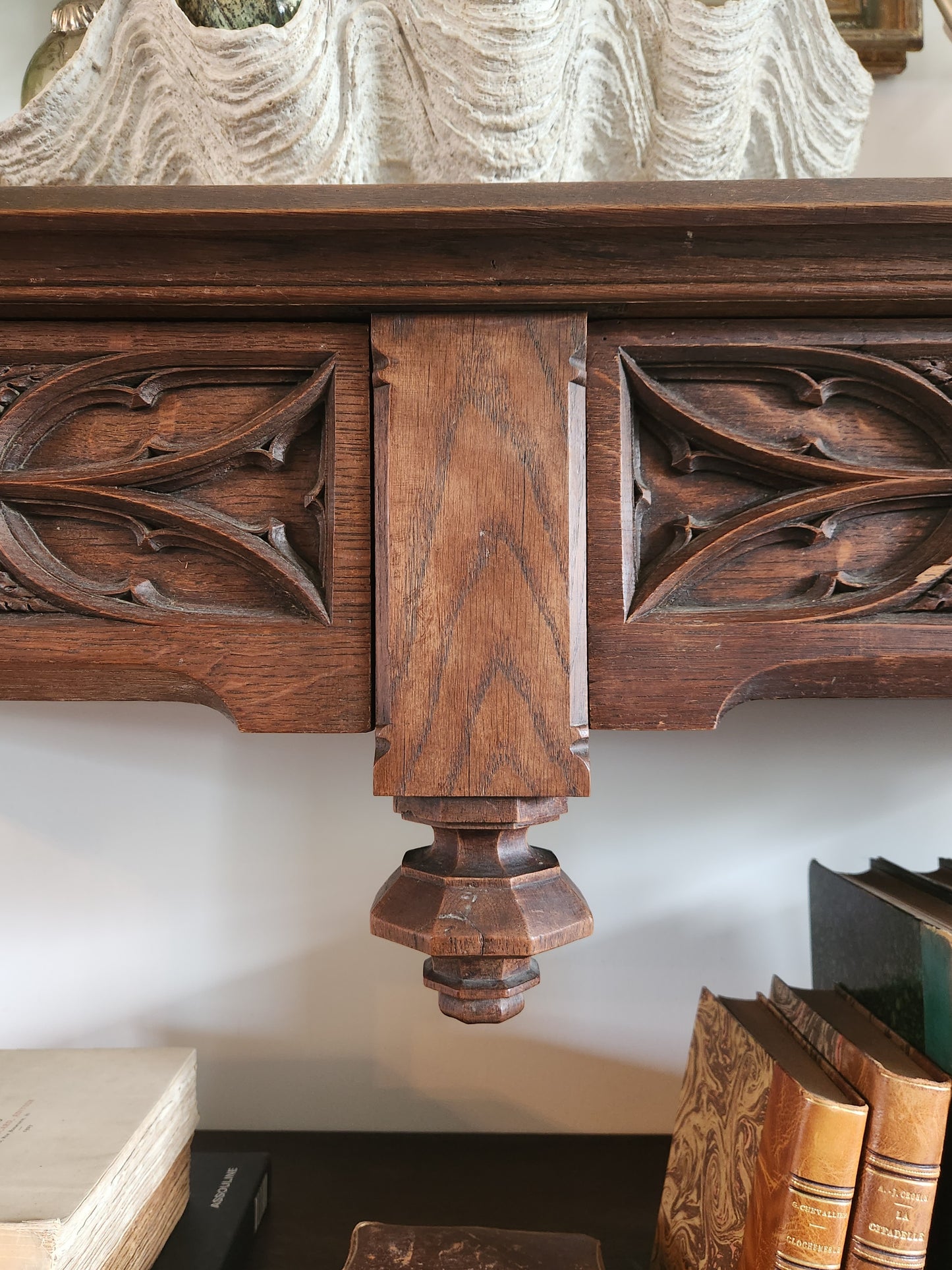 Console d'église française sculptée, 19ème