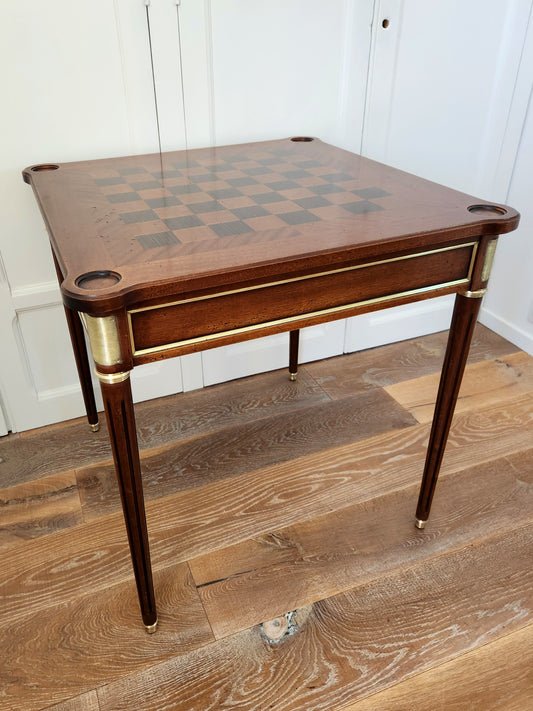 Table à jeux Louis XVI, échec, backgammon, cartes.