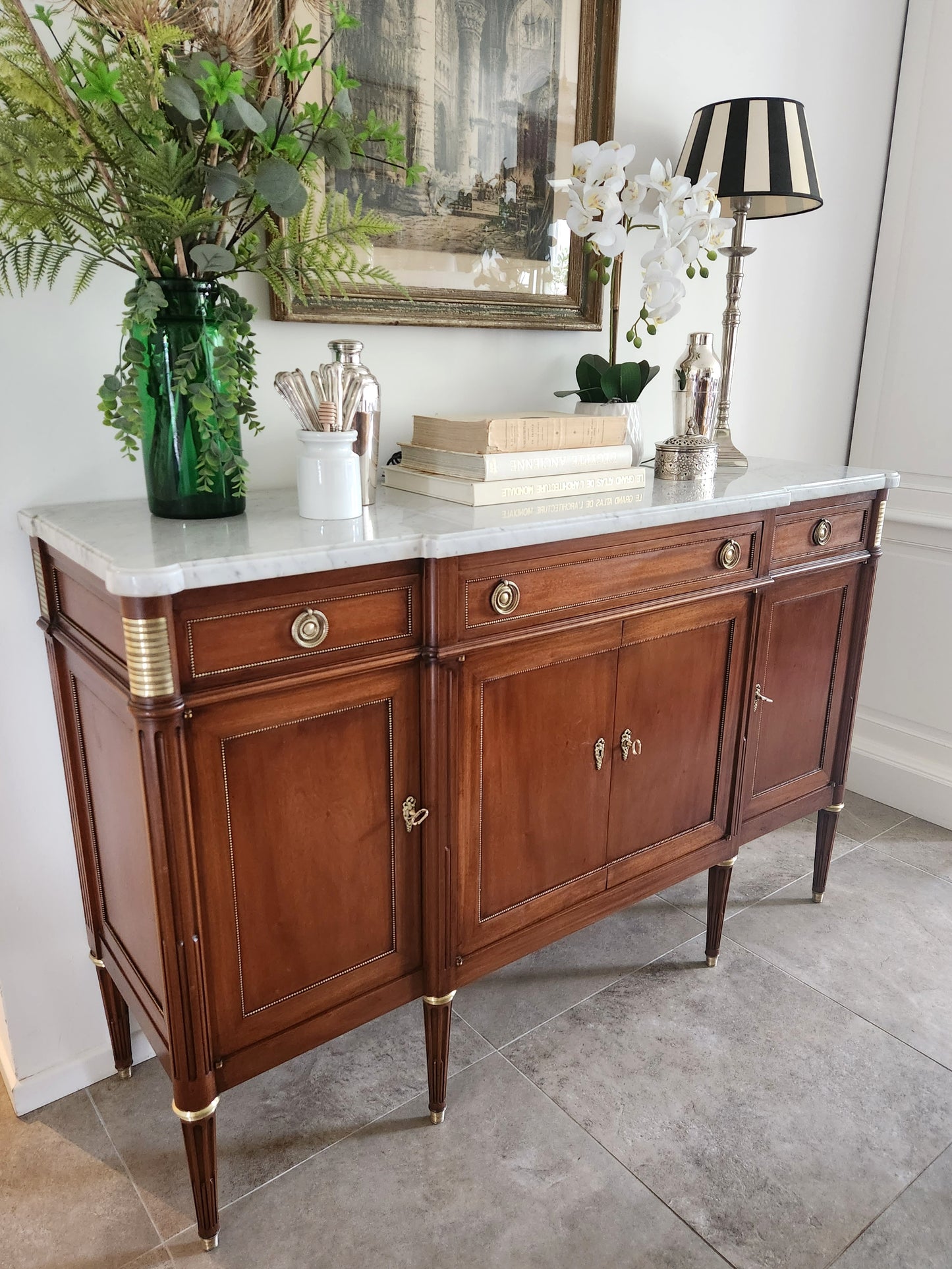 Buffet ancien Louis XVI, marbre de Carrare et Bronze.