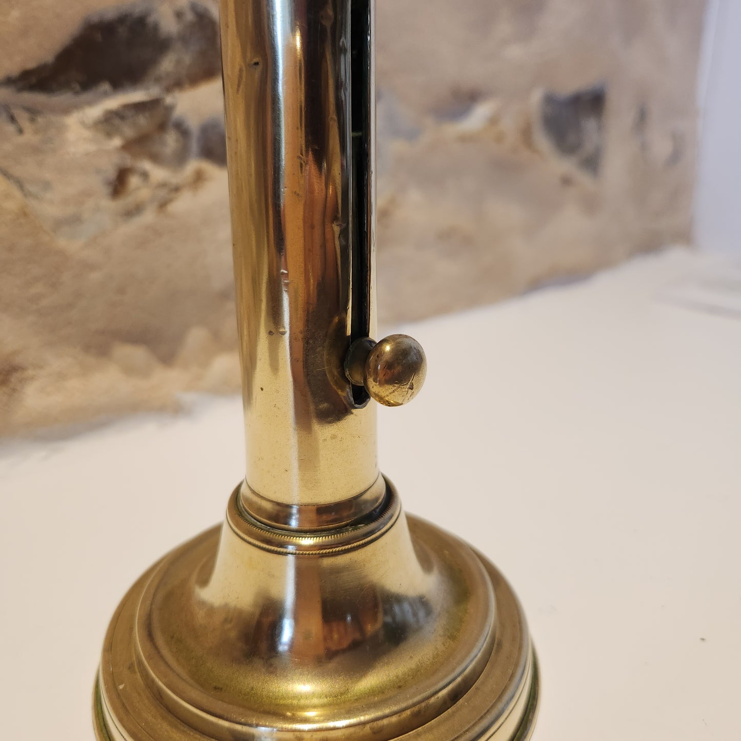 Bougeoir ancien en laiton