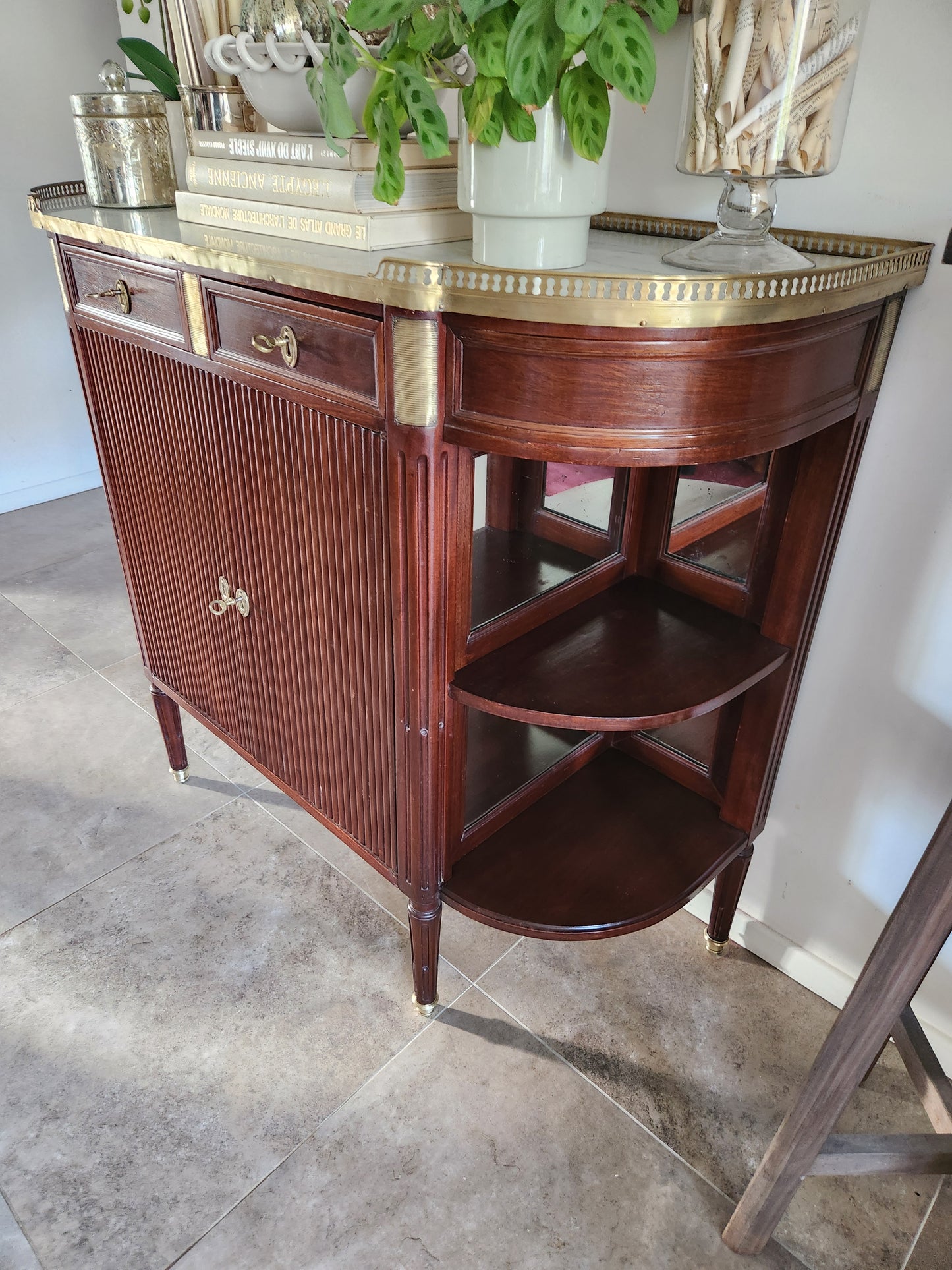 Buffet Vitrine Louis XVI