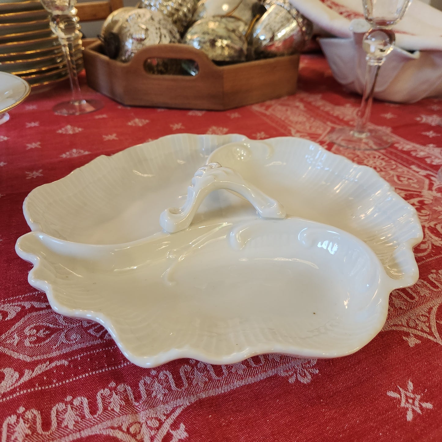 Serviteur en porcelaine
